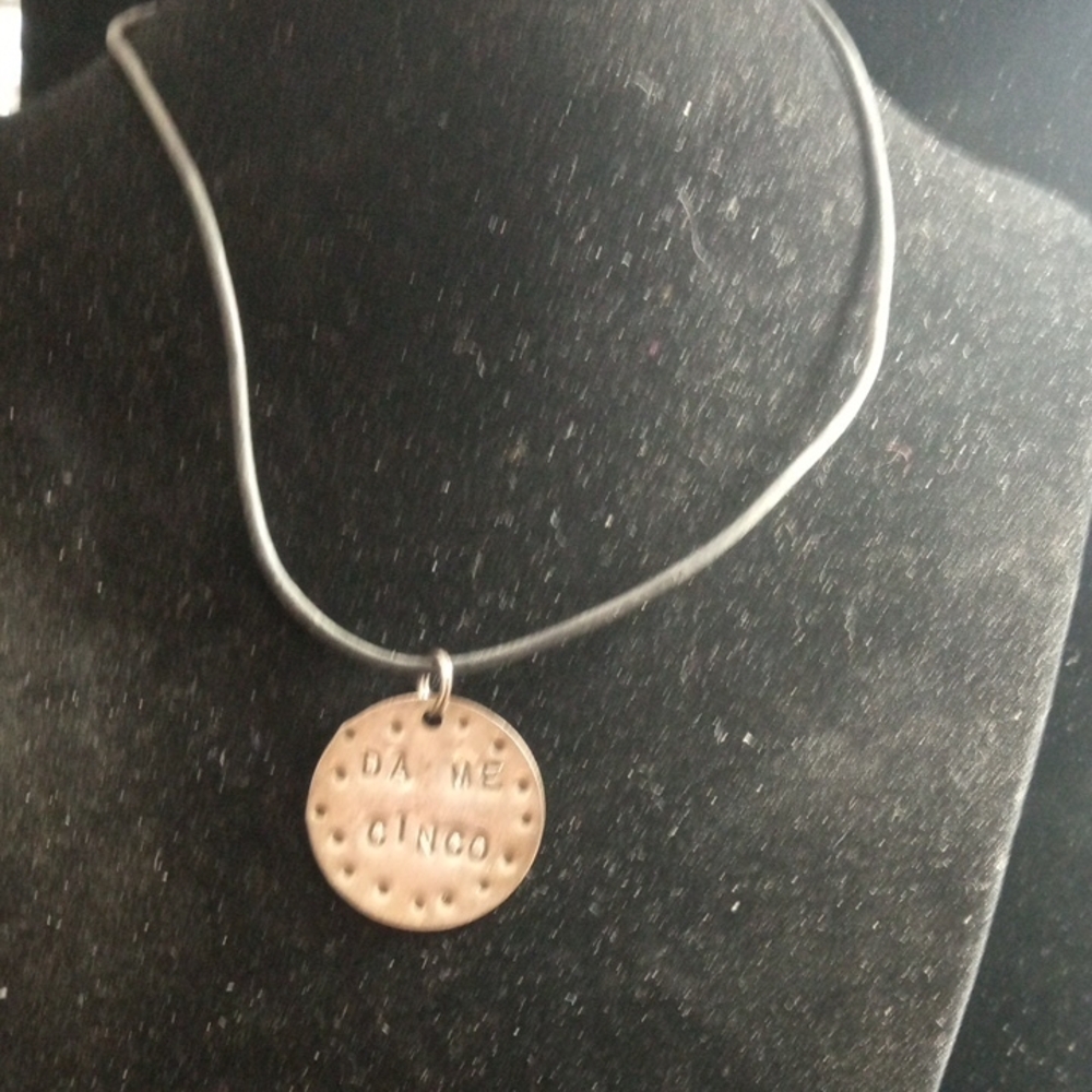 "Da Me Cinco" Give Me Five Spanish Pendant Necklace 18 In Vintage